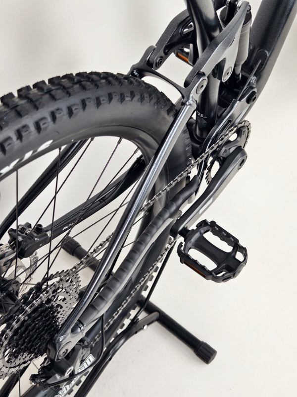 Giant Stance 29 2 2024 / LARGE / Dropper / Tubeless / RRP: £1,999.00 / Like NEW!