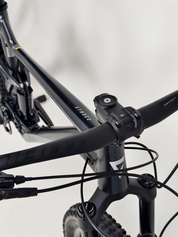 Giant Stance 29 2 2024 / LARGE / Dropper / Tubeless / RRP: £1,999.00 / Like NEW!