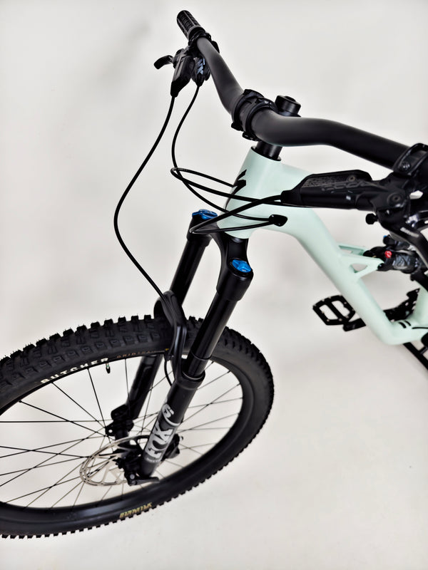 Specialized Status 160 2023 / LARGE (S4) / RRP: £2,900.00 / Very Good Condition