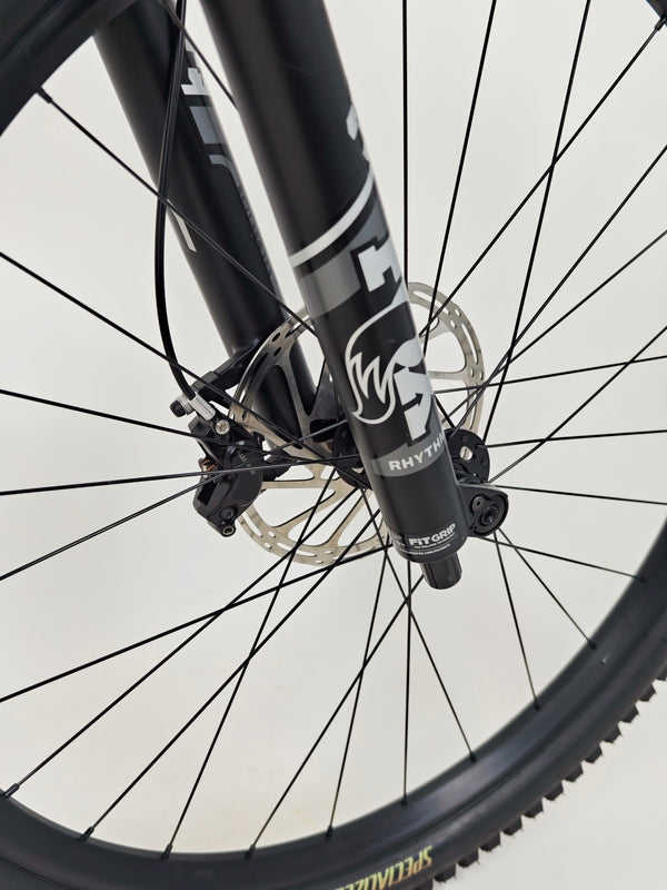Specialized Status 160 2023 / LARGE (S4) / RRP: £2,900.00 / Very Good Condition