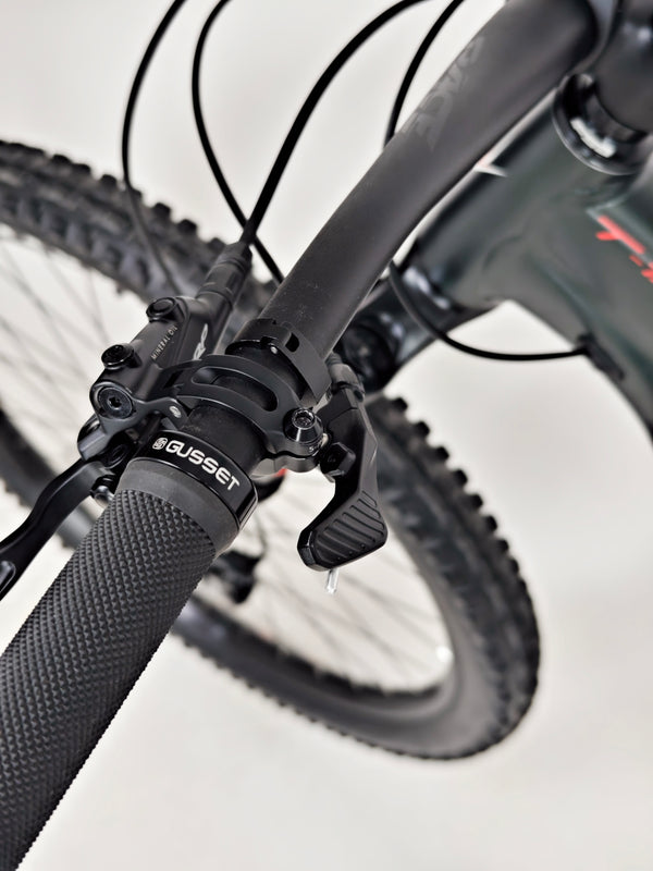 Whyte T-160 S V2 Customized / LARGE / RRP: £3,399.00 / Very Good Condition