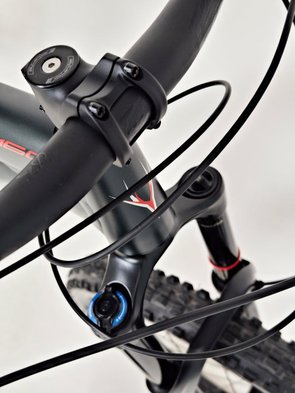 Whyte T-160 S V2 Customized / LARGE / RRP: £3,399.00 / Very Good Condition