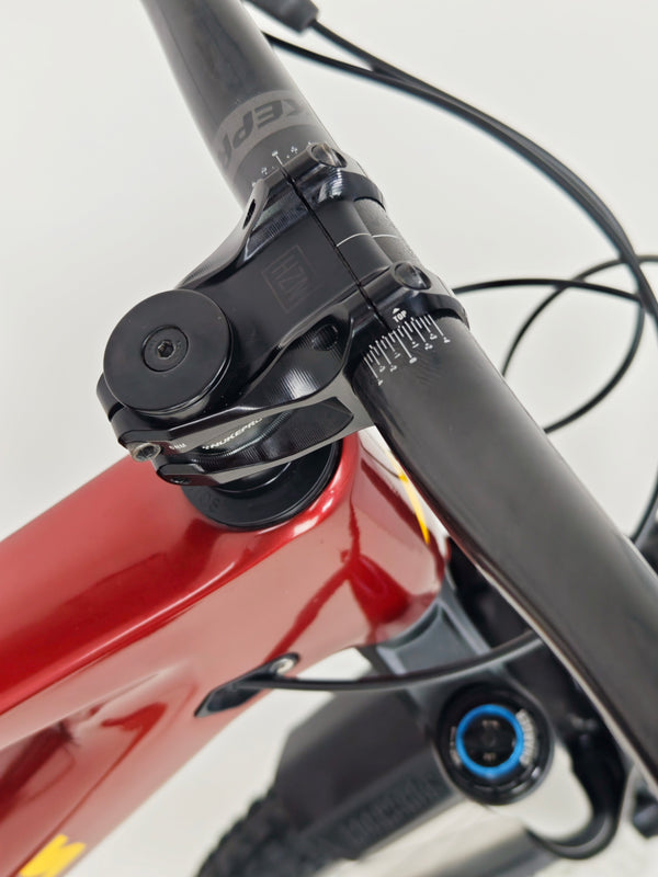 Vitus Sommet 297 AMP Mountain Bike 2022 / MEDIUM / RRP: £4,599.99 / Very Good Condition!