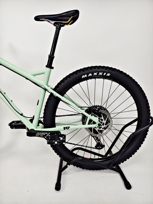 Orange P7 27.5 S 2023/ MEDIUM/ 27.5”/ RRP: £2,600.00 / Excellent Condition