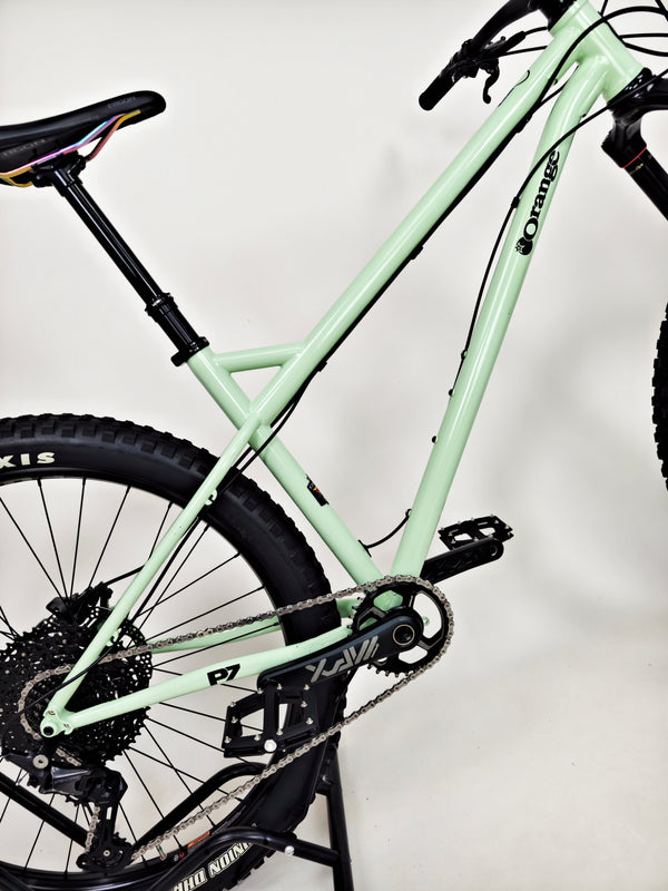Orange P7 27.5 S 2023/ MEDIUM/ 27.5”/ RRP: £2,600.00 / Excellent Condition