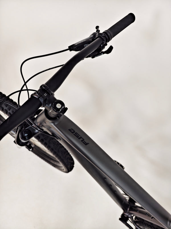 Specialized Fuse Comp 29 2023 / LARGE / Excellent Condition / RRP: £2,000.00