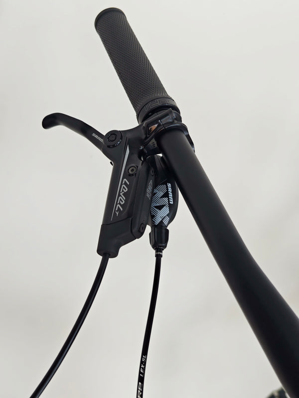 Specialized Fuse Comp 29 2023 / LARGE / Excellent Condition / RRP: £2,000.00