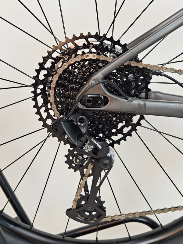Specialized Fuse Comp 29 2023 / LARGE / Excellent Condition / RRP: £2,000.00