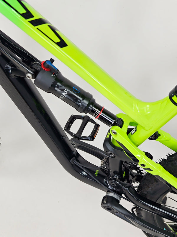 Polygon Siskiu T7 2022 Full Suspension / MEDIUM / RRP: £2,000.00 / Excellent Condition!