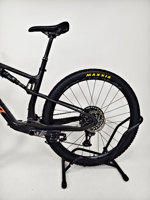 Santa Cruz Blur 4 C S 2022 / MEDIUM / RRP: £5,499.00 / Very Good Condition