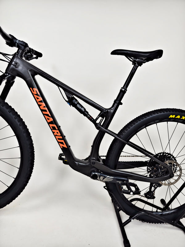 Santa Cruz Blur 4 C S 2022 / MEDIUM / RRP: £5,499.00 / Very Good Condition
