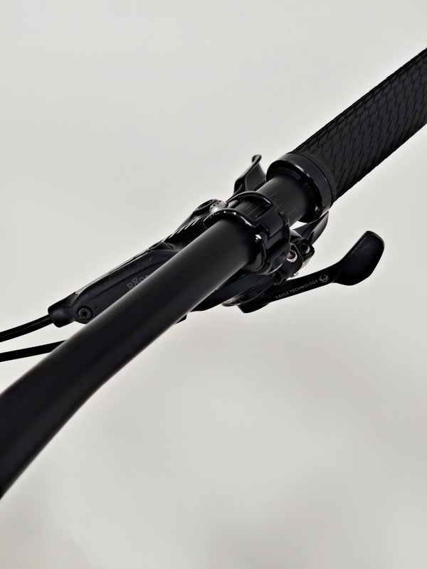 Santa Cruz Blur 4 C S 2022 / MEDIUM / RRP: £5,499.00 / Very Good Condition