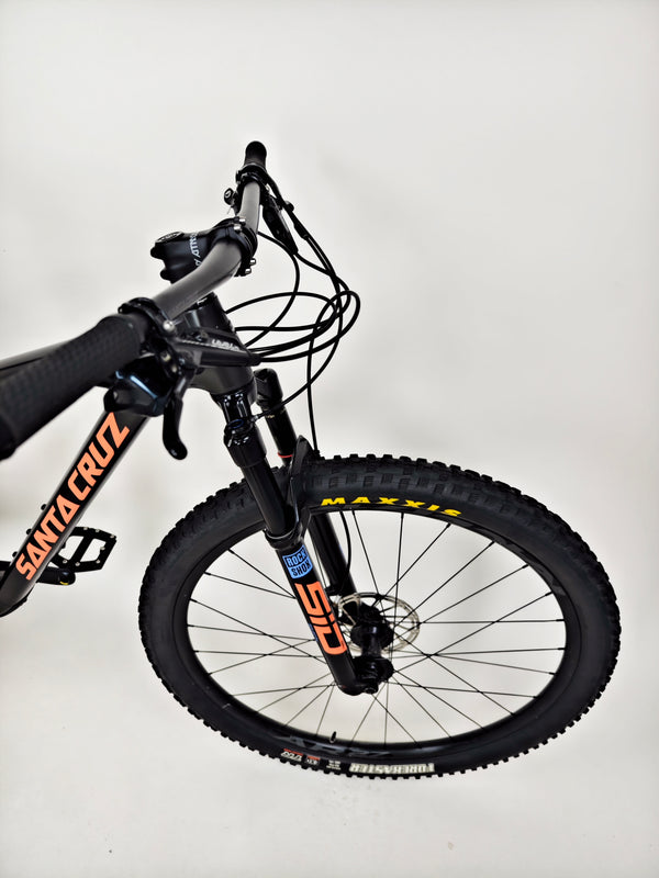 Santa Cruz Blur 4 C S 2022 / MEDIUM / RRP: £5,499.00 / Very Good Condition