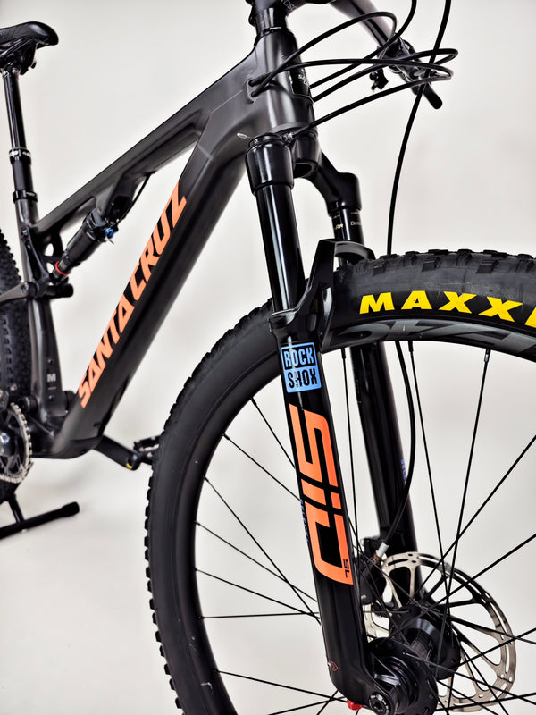 Santa Cruz Blur 4 C S 2022 / MEDIUM / RRP: £5,499.00 / Very Good Condition