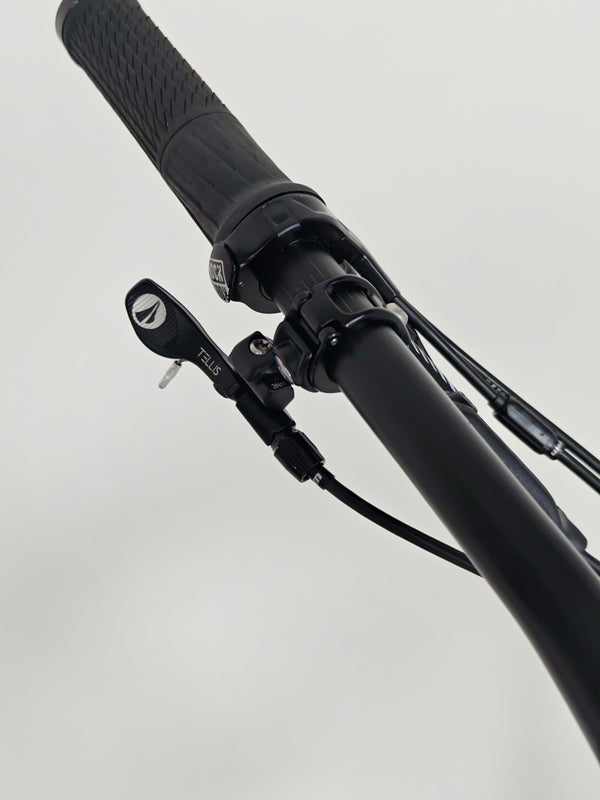 Santa Cruz Blur 4 C S 2022 / MEDIUM / RRP: £5,499.00 / Very Good Condition