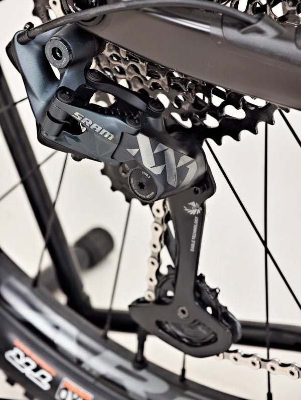 Santa Cruz Blur 4 C S 2022 / MEDIUM / RRP: £5,499.00 / Very Good Condition