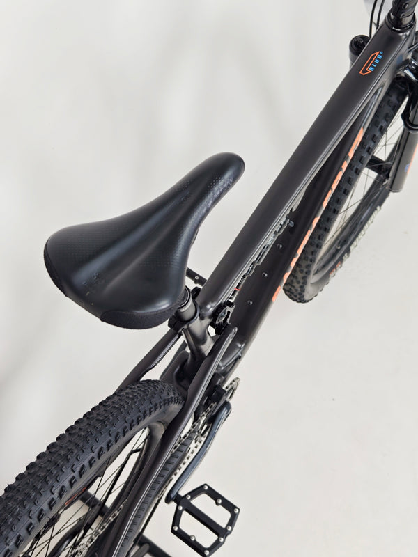Santa Cruz Blur 4 C S 2022 / MEDIUM / RRP: £5,499.00 / Very Good Condition
