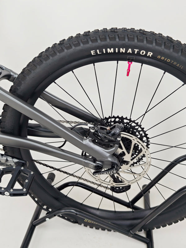 Specialized Stumpjumper EVO Comp Alloy 29 / MEDIUM (S3) / Very Good Condition
