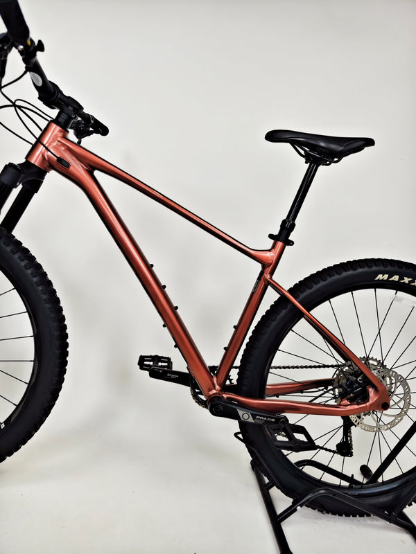Giant Fathom 2 29 2023 / LARGE / RRP: £1,399.00 / Very Good Condition