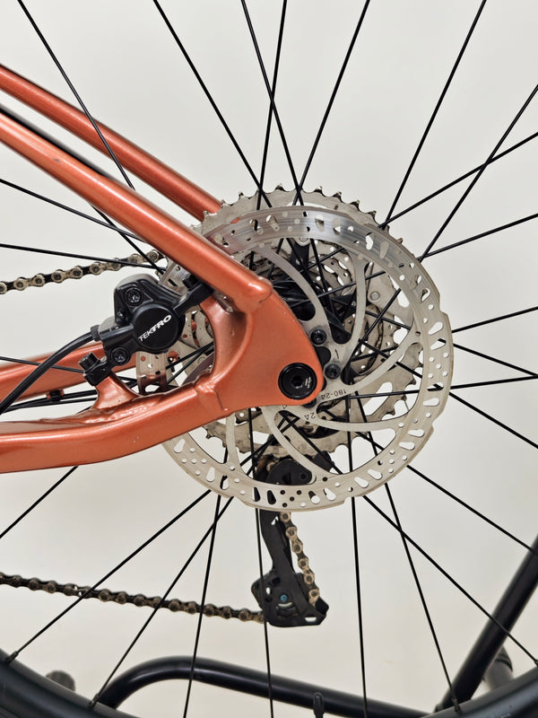 Giant Fathom 2 29 2023 / LARGE / RRP: £1,399.00 / Very Good Condition