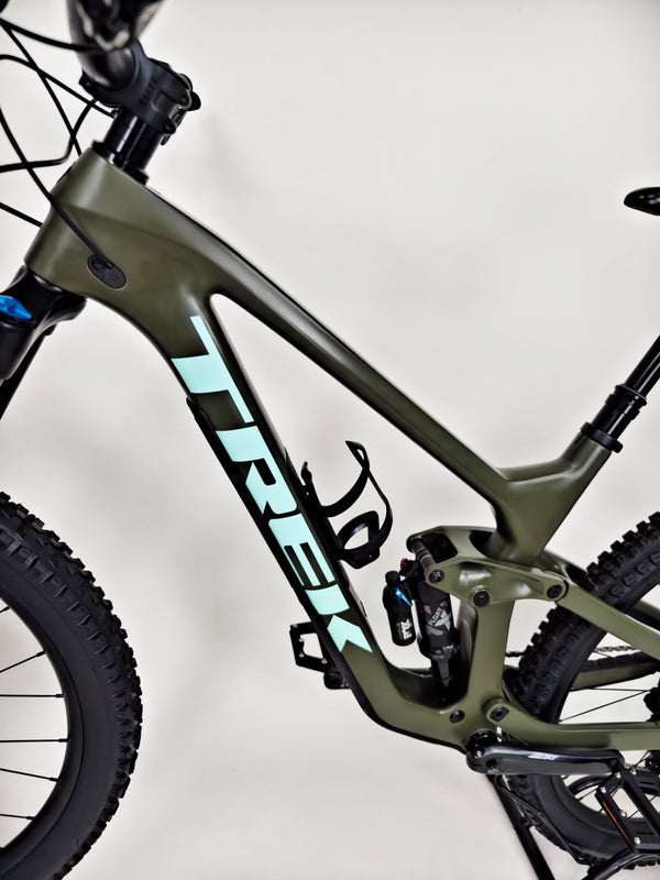 Trek Slash 9.7 SLX + XT 29 2022 / MEDIUM / RRP: £4,700.00 / Excellent Condition!