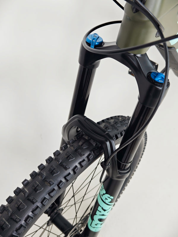 Trek Slash 9.7 SLX + XT 29 2022 / MEDIUM / RRP: £4,700.00 / Excellent Condition!