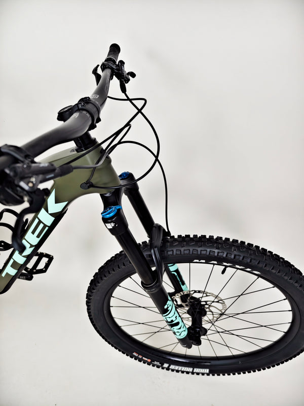 Trek Slash 9.7 SLX + XT 29 2022 / MEDIUM / RRP: £4,700.00 / Excellent Condition!