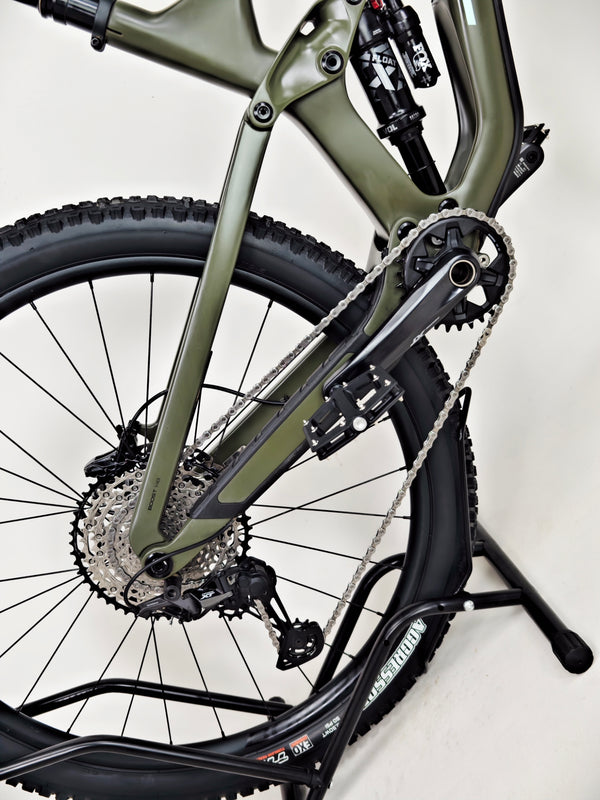 Trek Slash 9.7 SLX + XT 29 2022 / MEDIUM / RRP: £4,700.00 / Excellent Condition!