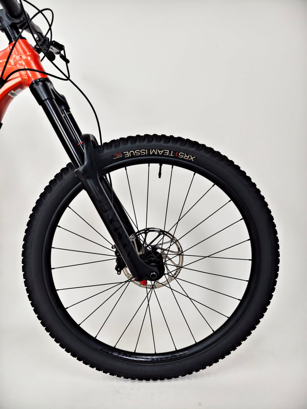 Trek Slash 7 2023 / MEDIUM / RRP: £3,200.00 / Very Good Condition