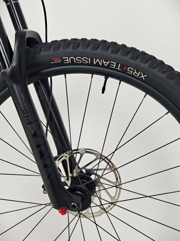 Trek Slash 7 2023 / MEDIUM / RRP: £3,200.00 / Very Good Condition