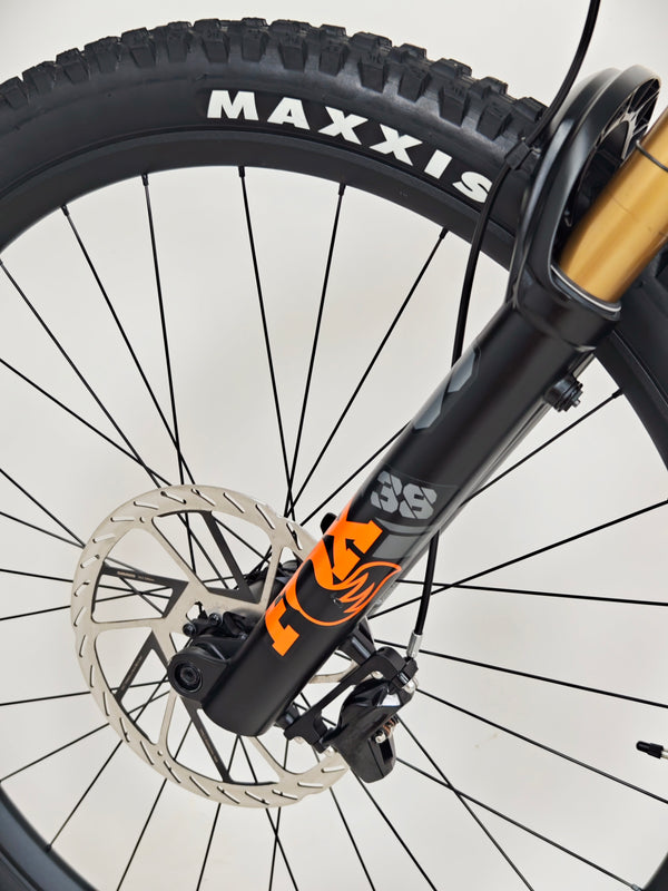 Whyte E-180 RSX Electric FS Bike 2025 / MEDIUM/ RRP: £5,499.00 / Like NEW! / Only 88 miles from new!