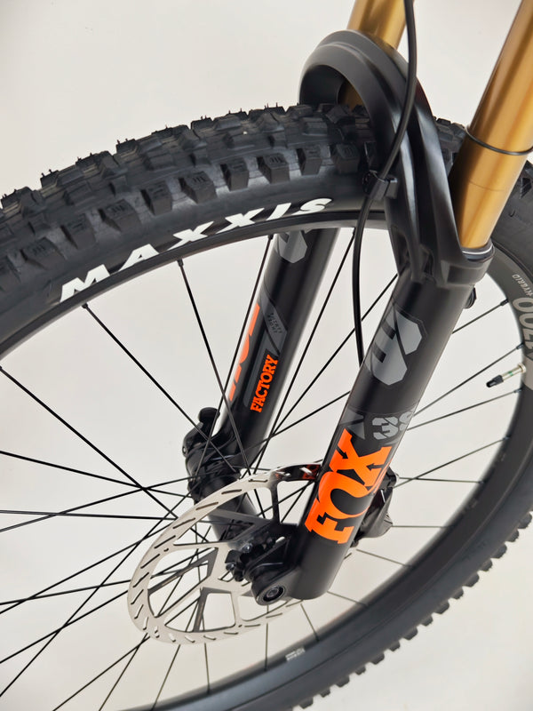 Whyte E-180 RSX Electric FS Bike 2025 / MEDIUM/ RRP: £5,499.00 / Like NEW! / Only 88 miles from new!