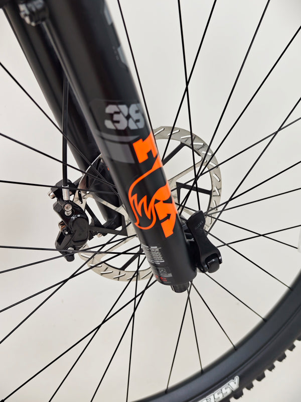 Whyte E-180 RSX Electric FS Bike 2025 / MEDIUM/ RRP: £5,499.00 / Like NEW! / Only 88 miles from new!