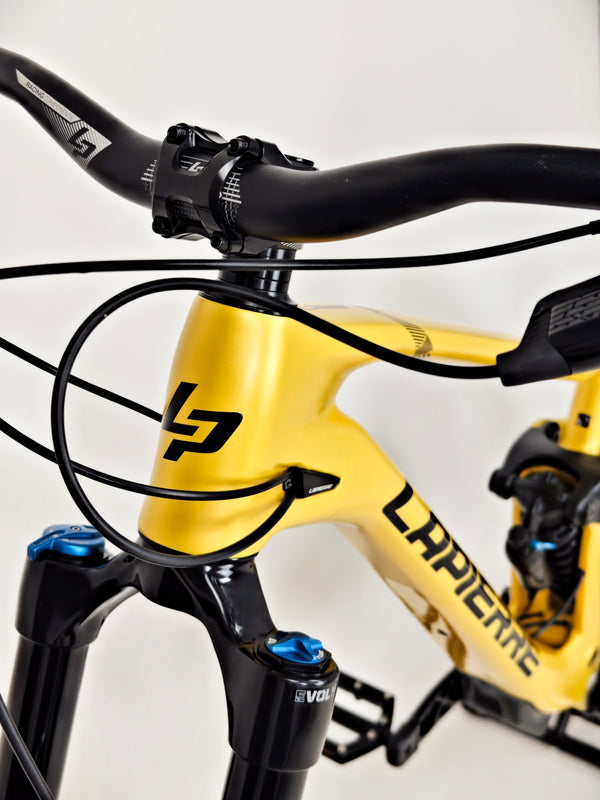 Lapierre Spicy CF 6.9 2023 / LARGE / RRP: £4,699.00 / Very Good Condition