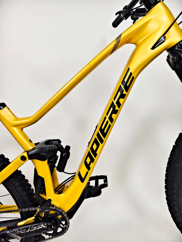 Lapierre Spicy CF 6.9 2023 / LARGE / RRP: £4,699.00 / Very Good Condition