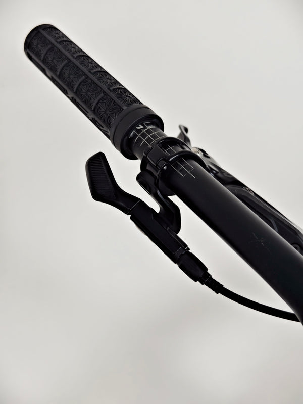 Lapierre Spicy CF 6.9 2023 / LARGE / RRP: £4,699.00 / Very Good Condition