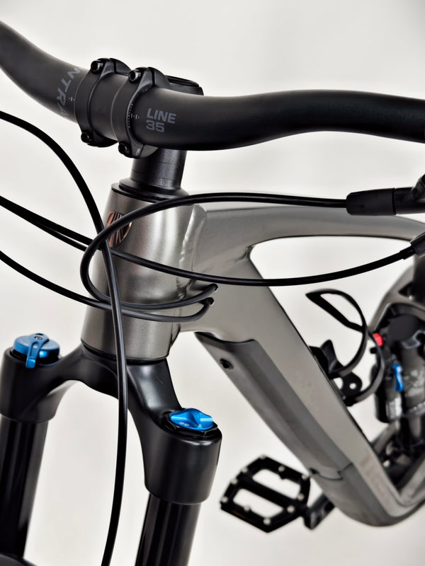 TREK Fuel EX 9.7 Gen 6 2023 CARBON / LARGE / RRP: £4,175.00 / Very Good Condition
