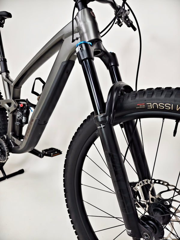 TREK Fuel EX 9.7 Gen 6 2023 CARBON / LARGE / RRP: £4,175.00 / Very Good Condition