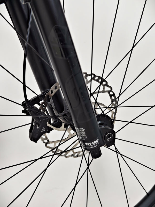 TREK Fuel EX 9.7 Gen 6 2023 CARBON / LARGE / RRP: £4,175.00 / Very Good Condition