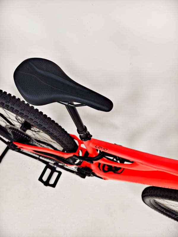 Specialized Turbo Levo SL Comp 2022 Electric FS Bike / MEDIUM / RRP: £6,500.00 / Very Good Condition / Only 140 miles from new!