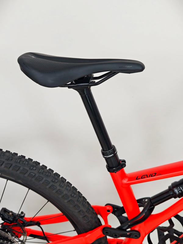 Specialized Turbo Levo SL Comp 2022 Electric FS Bike / MEDIUM / RRP: £6,500.00 / Very Good Condition / Only 140 miles from new!