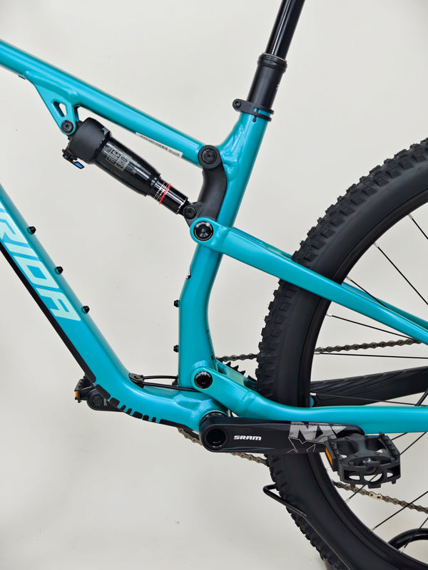 Merida One-Twenty 700 29 2023 / MEDIUM / RRP: £3,100.00 / Like NEW!