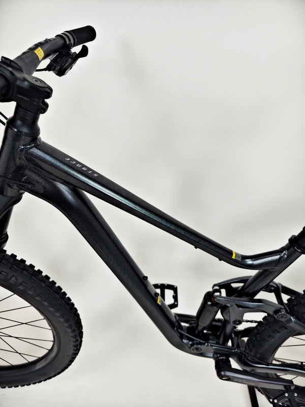 Giant Stance 2024 / MEDIUM / RRP: £1,999.00 / Excellent Condition!