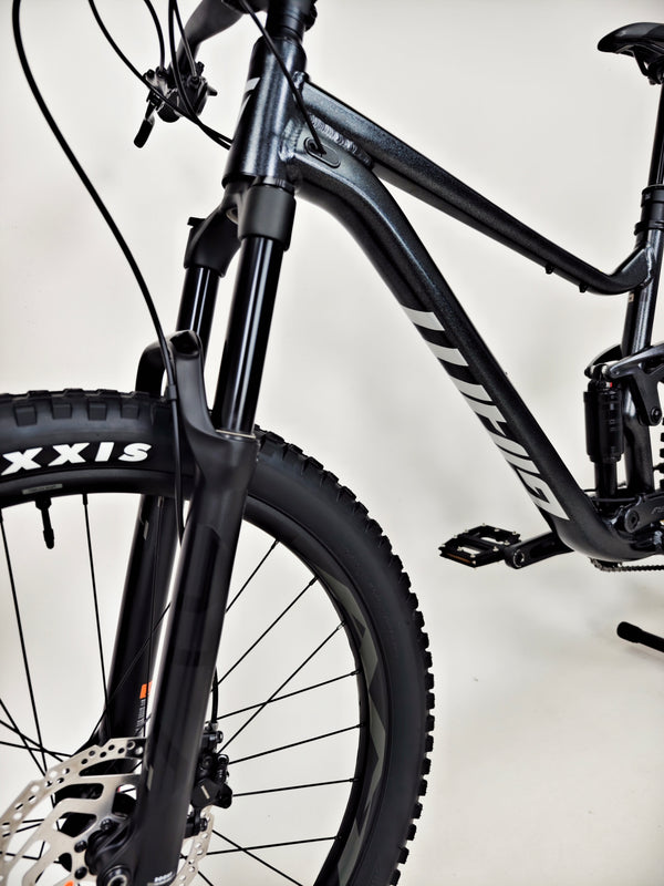 Giant Stance 2024 / MEDIUM / RRP: £1,999.00 / Excellent Condition!