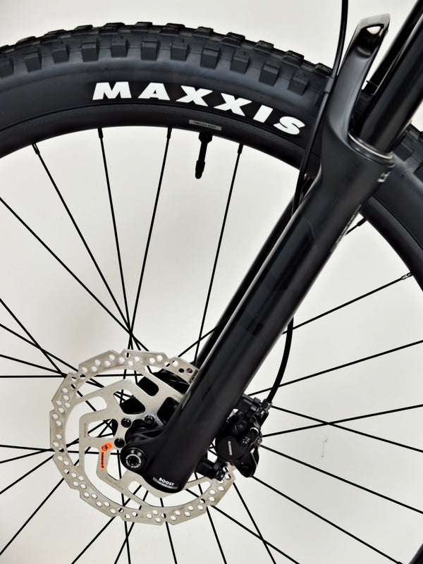 Giant Stance 2024 / MEDIUM / RRP: £1,999.00 / Excellent Condition!