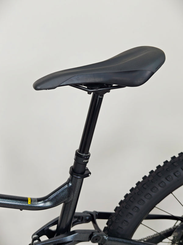 Giant Stance 2024 / MEDIUM / RRP: £1,999.00 / Excellent Condition!