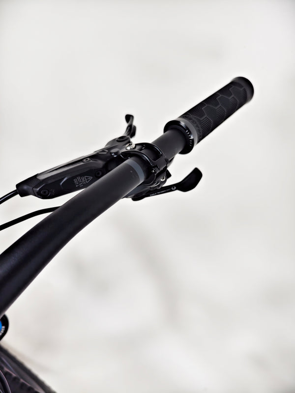 Trek Slash 8 Gen 5 2022 / XL/ RRP: £3,700.00 / Very Good Condition