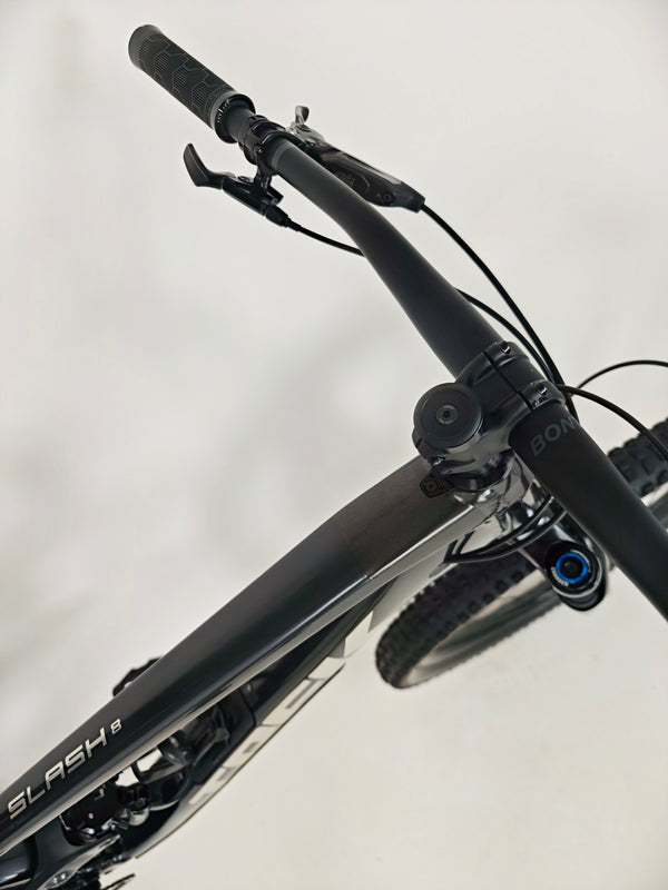Trek Slash 8 Gen 5 2022 / XL/ RRP: £3,700.00 / Very Good Condition
