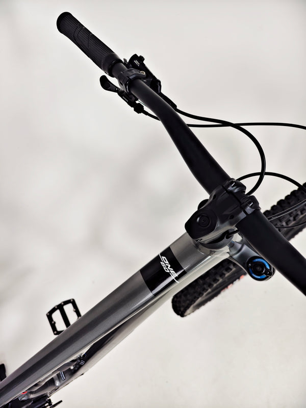 Merida One-Sixty 500 29 2025 / XL / 170mm / RRP: £2,750.00 / Excellent Condition