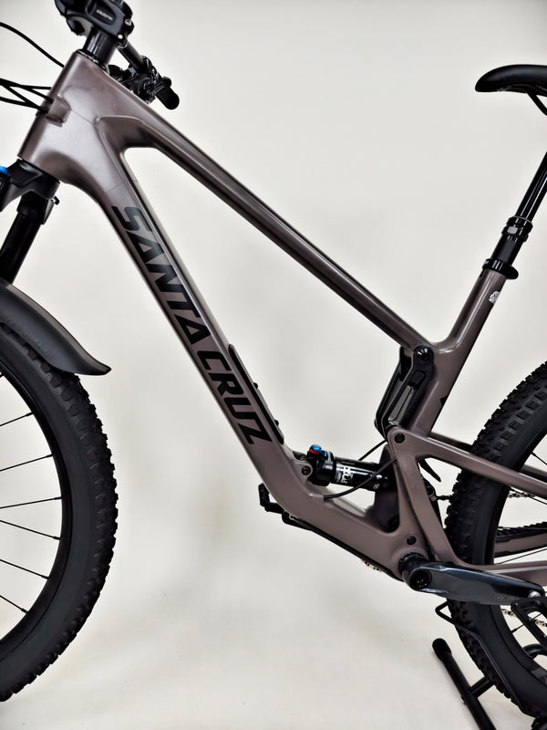 Santa Cruz Tallboy C S 2023 / X- LARGE / RRP: £6,399.00 / Excellent Condition!